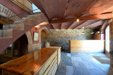 Купить дом в Вальгоргина, Испания с 16 комнат, № 1642 - фото 19