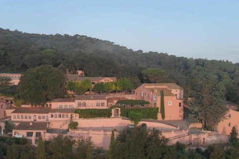 Дом с 15 спальнями в Вальгоргине, Барселона, Каталония, Испания № 1642