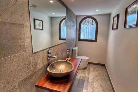 Купить дом в Сант-Фелиу-де-Гиксолс, Испания с 6 комнат, № 1643 - фото 16