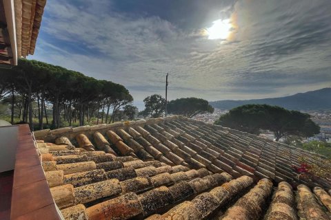 Купить дом в Сант-Фелиу-де-Гиксолс, Испания с 6 комнат, № 1643 - фото 25