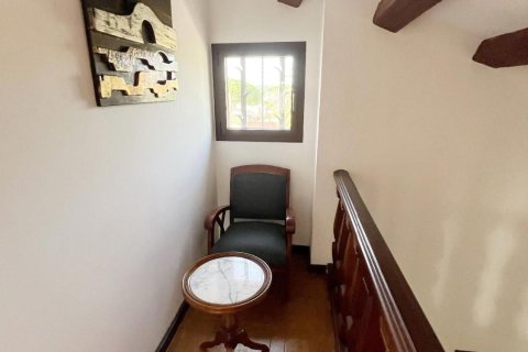 Купить дом в Сант-Фелиу-де-Гиксолс, Испания с 6 комнат, № 1643 - фото 27