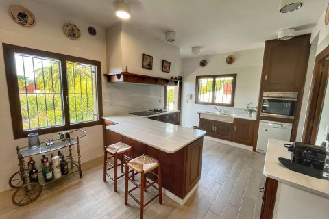 Купить дом в Сант-Фелиу-де-Гиксолс, Испания с 6 комнат, № 1643 - фото 14