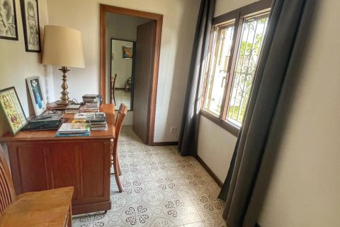 Купить дом в Сант-Фелиу-де-Гиксолс, Испания с 6 комнат, № 1643 - фото 20