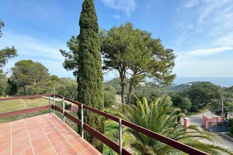 Купить дом в Бегур, Испания с 5 комнат, № 1641 - фото 2