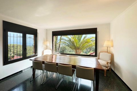 Купить дом в Бегур, Испания с 5 комнат, № 1641 - фото 5