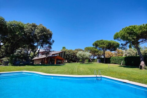 Купить дом в Сева, Испания с 9 комнат, № 1647 - фото 27