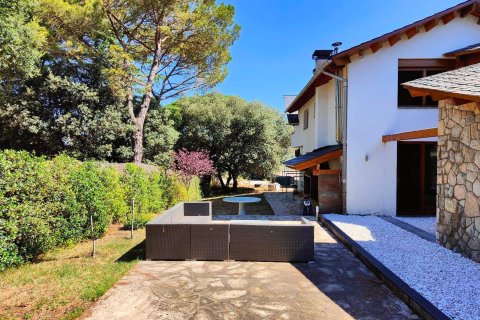 Купить дом в Сева, Испания с 9 комнат, № 1647 - фото 9