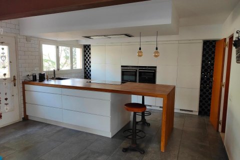 Купить дом в Сева, Испания с 9 комнат, № 1647 - фото 15