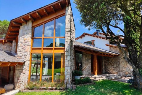 Купить дом в Сева, Испания с 9 комнат, № 1647 - фото 4