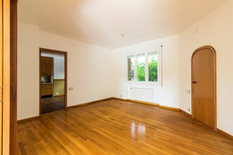 Купить виллу в Барселона, Испания с 9 спален, 706м², № 1144 - фото 12