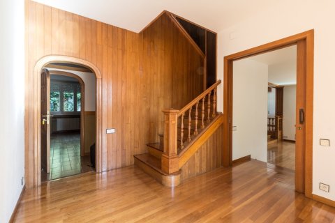 Купить виллу в Барселона, Испания с 9 спален, 706м², № 1144 - фото 6