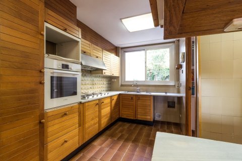 Купить виллу в Барселона, Испания с 9 спален, 706м², № 1144 - фото 15