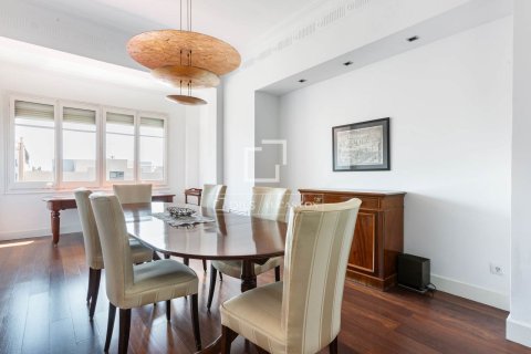 5 chambres apartment à vendre à Barcelona, Catalonia, Spain № 4280 - photo 3