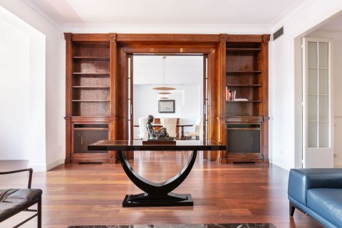 5 chambres apartment à vendre à Barcelona, Catalonia, Spain № 4280