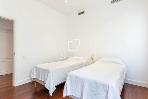 5 chambres apartment à vendre à Barcelona, Catalonia, Spain № 4280 - photo 23