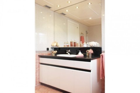 Купить виллу в Сан-Андреу-де-Льяванерес, Испания с 6 спален, 652м², № 934 - фото 13