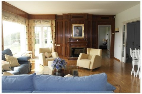 Купить виллу в Сан-Андреу-де-Льяванерес, Испания с 6 спален, 652м², № 934 - фото 6