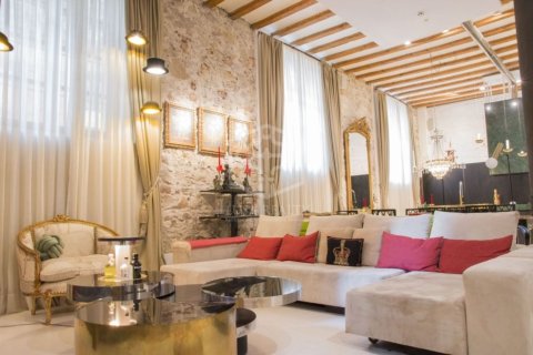 Квартира с 3 спальнями в Барселоне, Каталония, Испания № 937