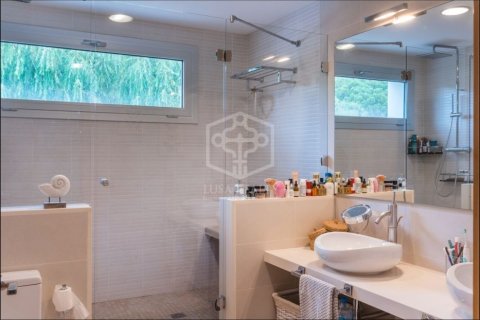 4 chambres villa à vendre à Sant Andreu de Llavaneres, Barcelona, Catalonia, Spain № 940 - photo 23