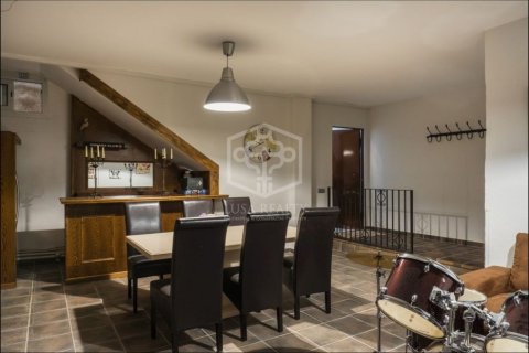 4 chambres villa à vendre à Sant Andreu de Llavaneres, Barcelona, Catalonia, Spain № 940 - photo 26