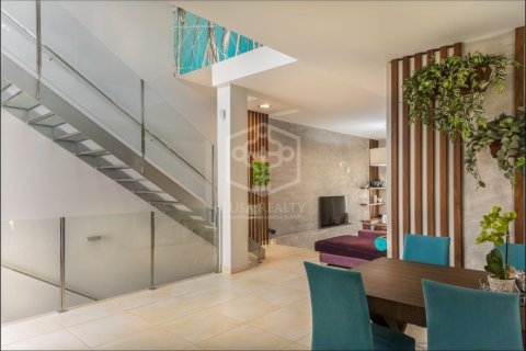 4 chambres villa à vendre à Sant Andreu de Llavaneres, Barcelona, Catalonia, Spain № 940 - photo 13