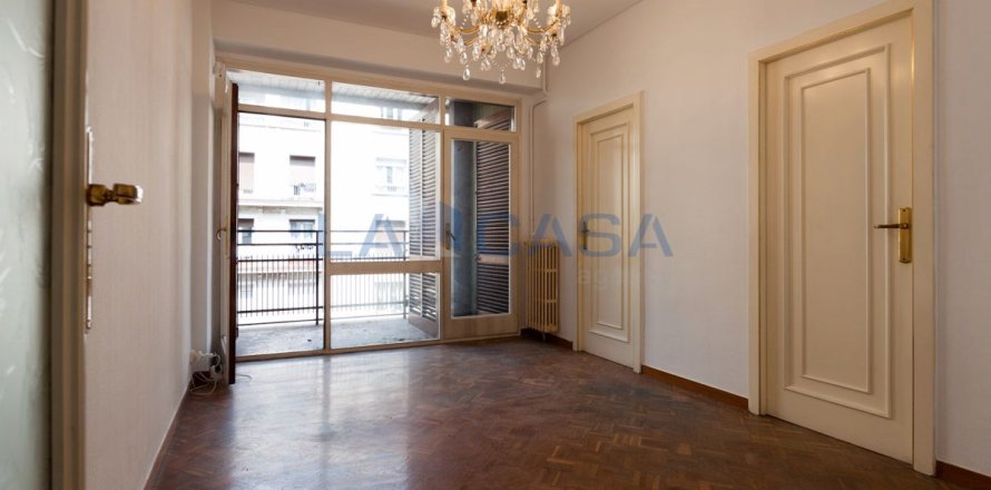 Квартира с 4 спальнями в Эшампле, Барселона, Каталония, Испания № 2165