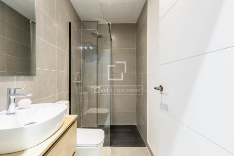 2 bedrooms apartment for sale in Barcelona, Catalonia, Spain № 6283 - photo 12