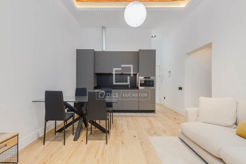 2 bedrooms apartment for sale in Barcelona, Catalonia, Spain № 6283 - photo 16