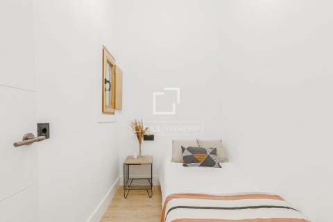 2 bedrooms apartment for sale in Barcelona, Catalonia, Spain № 6283 - photo 19