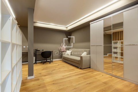 3 bedrooms villa for sale in Esplugues de Llobregat, Barcelona, Catalonia, Spain № 6281 - photo 16