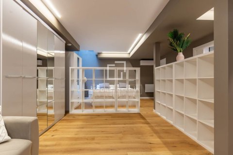 3 bedrooms villa for sale in Esplugues de Llobregat, Barcelona, Catalonia, Spain № 6281 - photo 13