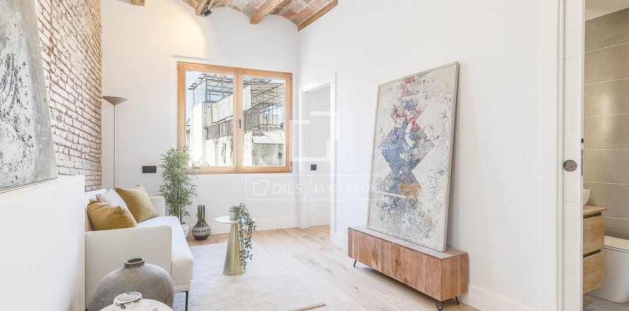 1 bedroom apartment for sale in Barcelona, Catalonia, Spain № 6282