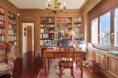 6 bedrooms apartment for sale in Barcelona, Catalonia, Spain № 6284 - photo 13