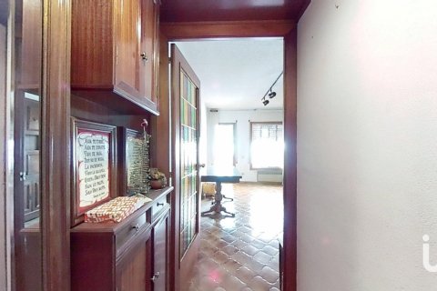 Купить квартиру в Барселона, Испания с 3 спальни, 85м², № 4822 - фото 2
