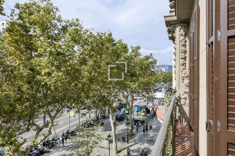 Apartamento de 3 dormitorios en alquiler en Barcelona, Cataluña, Spain № 4517 - foto 5