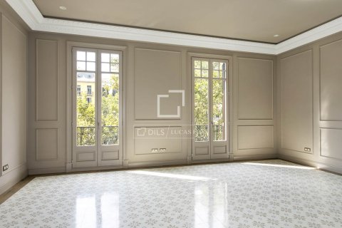 3 chambres apartment à louer à Barcelona, Catalonia, Spain № 4517