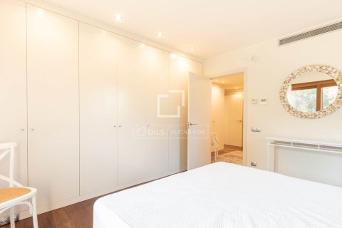 Villa de 6 dormitorios en alquiler en Sant Cugat del Vallès, Barcelona, Cataluña, Spain № 4522 - foto 18