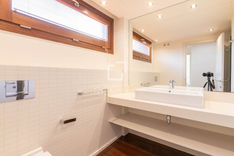 Villa de 6 dormitorios en alquiler en Sant Cugat del Vallès, Barcelona, Cataluña, Spain № 4522 - foto 22