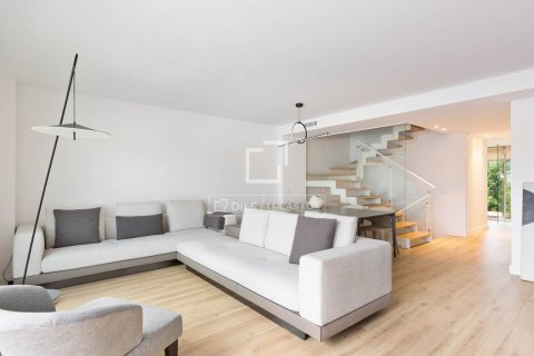 6 chambres villa à louer à Gava, Barcelona, Catalonia, Spain № 4518