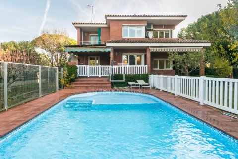 6 chambres villa à louer à Gava, Barcelona, Catalonia, Spain № 4521