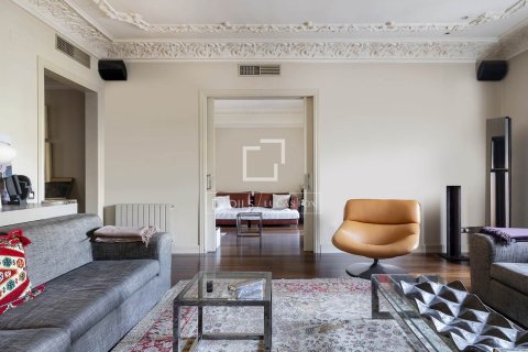 3 chambres apartment à louer à Barcelona, Catalonia, Spain № 4519 - photo 2