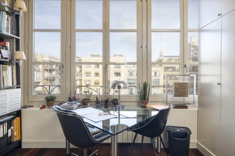 3 chambres apartment à louer à Barcelona, Catalonia, Spain № 4519 - photo 6