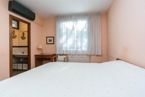 Снять в аренду виллу в Гава, Испания с 5 спален, 243м², № 4520 - фото 22