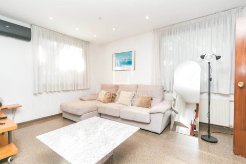 5 chambres villa à louer à Gava, Barcelona, Catalonia, Spain № 4520 - photo 4