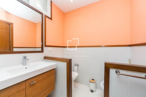 Снять в аренду виллу в Гава, Испания с 5 спален, 243м², № 4520 - фото 25