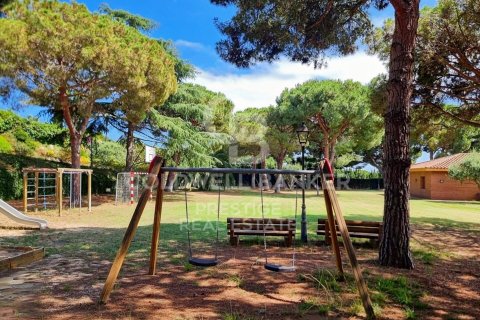 9 chambres house à vendre à Sant Andreu de Llavaneres, Barcelona, Catalonia, Spain № 5880 - photo 26