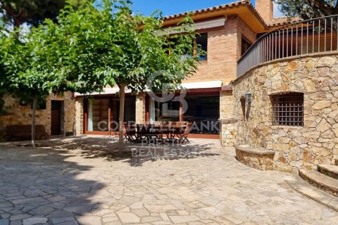 9 chambres house à vendre à Sant Andreu de Llavaneres, Barcelona, Catalonia, Spain № 5880 - photo 22