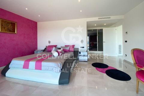 Купить виллу в Лланка, Испания с 4 спальни, 723м², № 5879 - фото 2