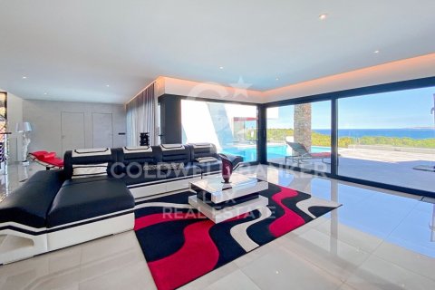 Купить виллу в Лланка, Испания с 4 спальни, 723м², № 5879 - фото 13