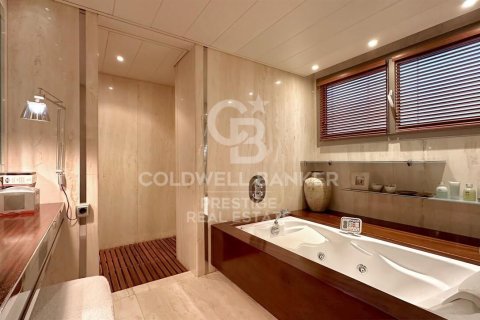 5 chambres apartment à vendre à Barcelona, Catalonia, Spain № 5881 - photo 7